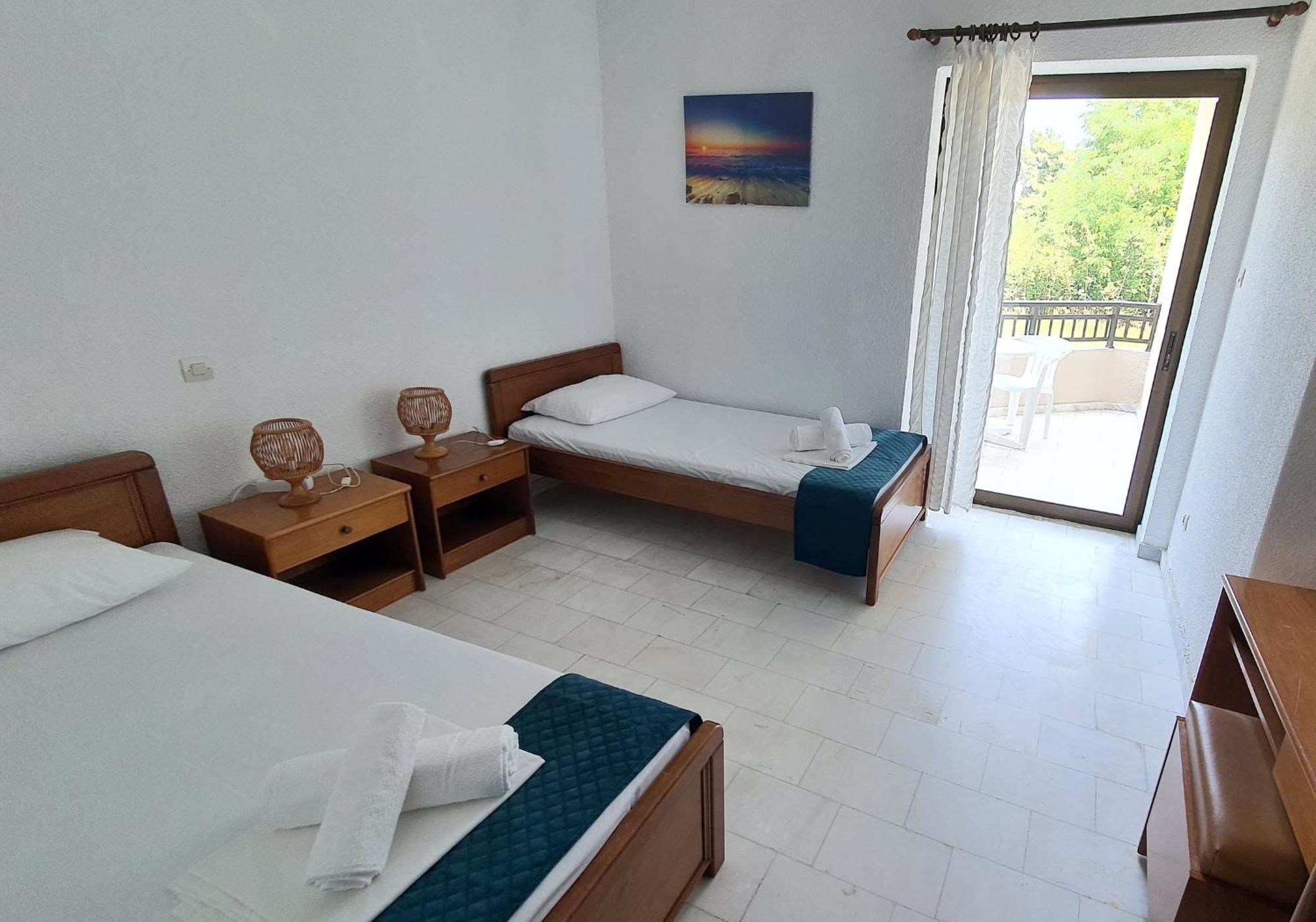 Hotel Pashos Kriopigi Esterno foto